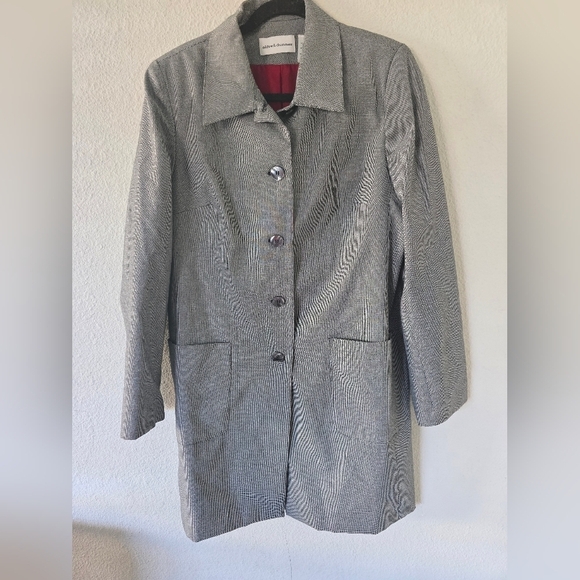 Alfred Dunner Long Blazer Women Sz 8 Gray Four Button Pockets Padded Career - Picture 4 of 10